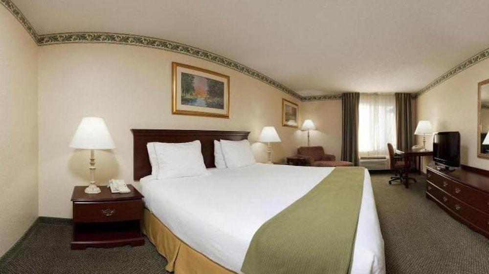 Best Western Kernersville Exterior photo