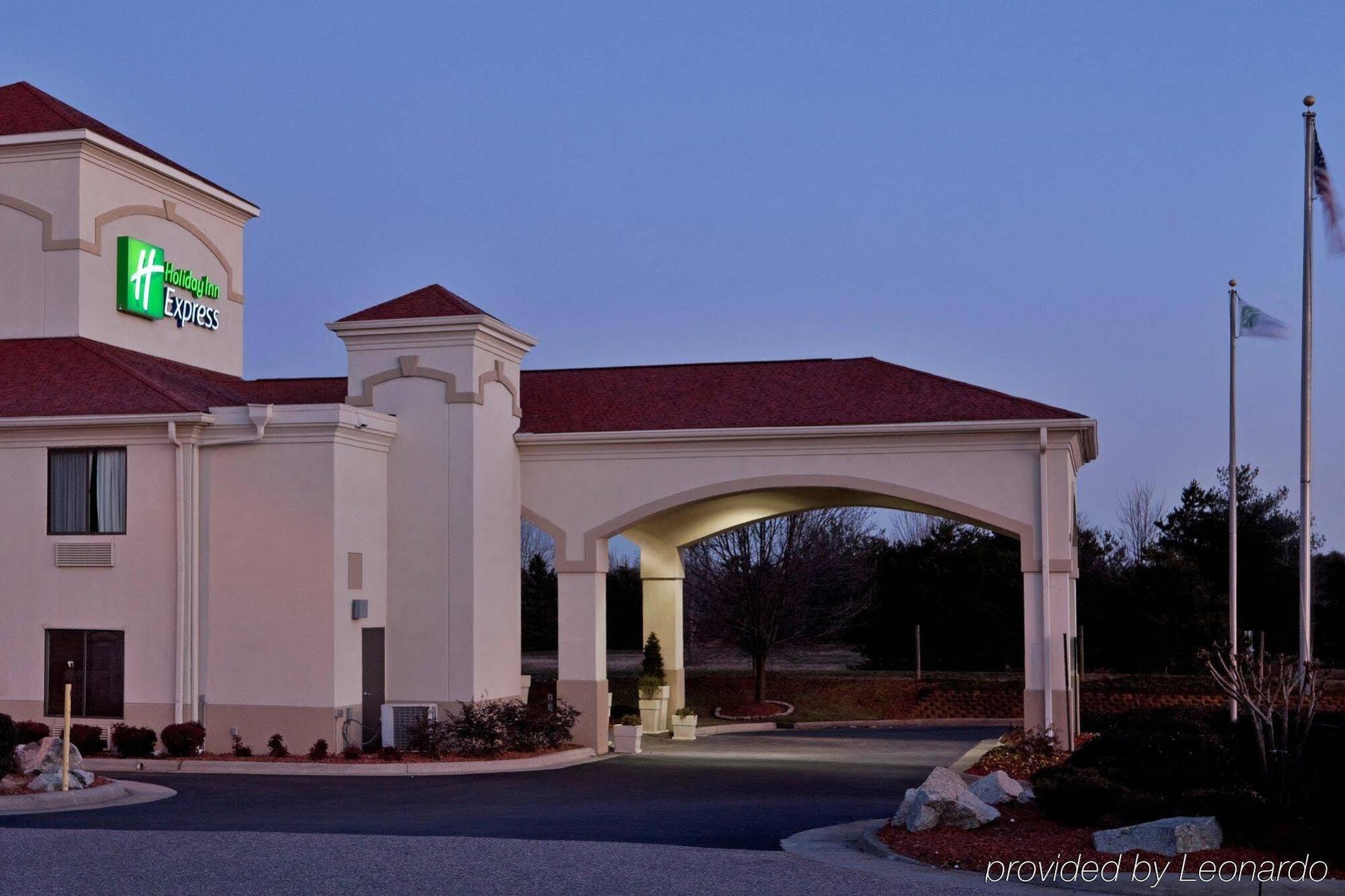 Best Western Kernersville Exterior photo